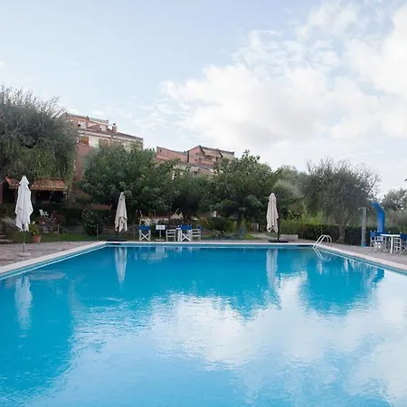 La Doppia Terrazza Apartment *